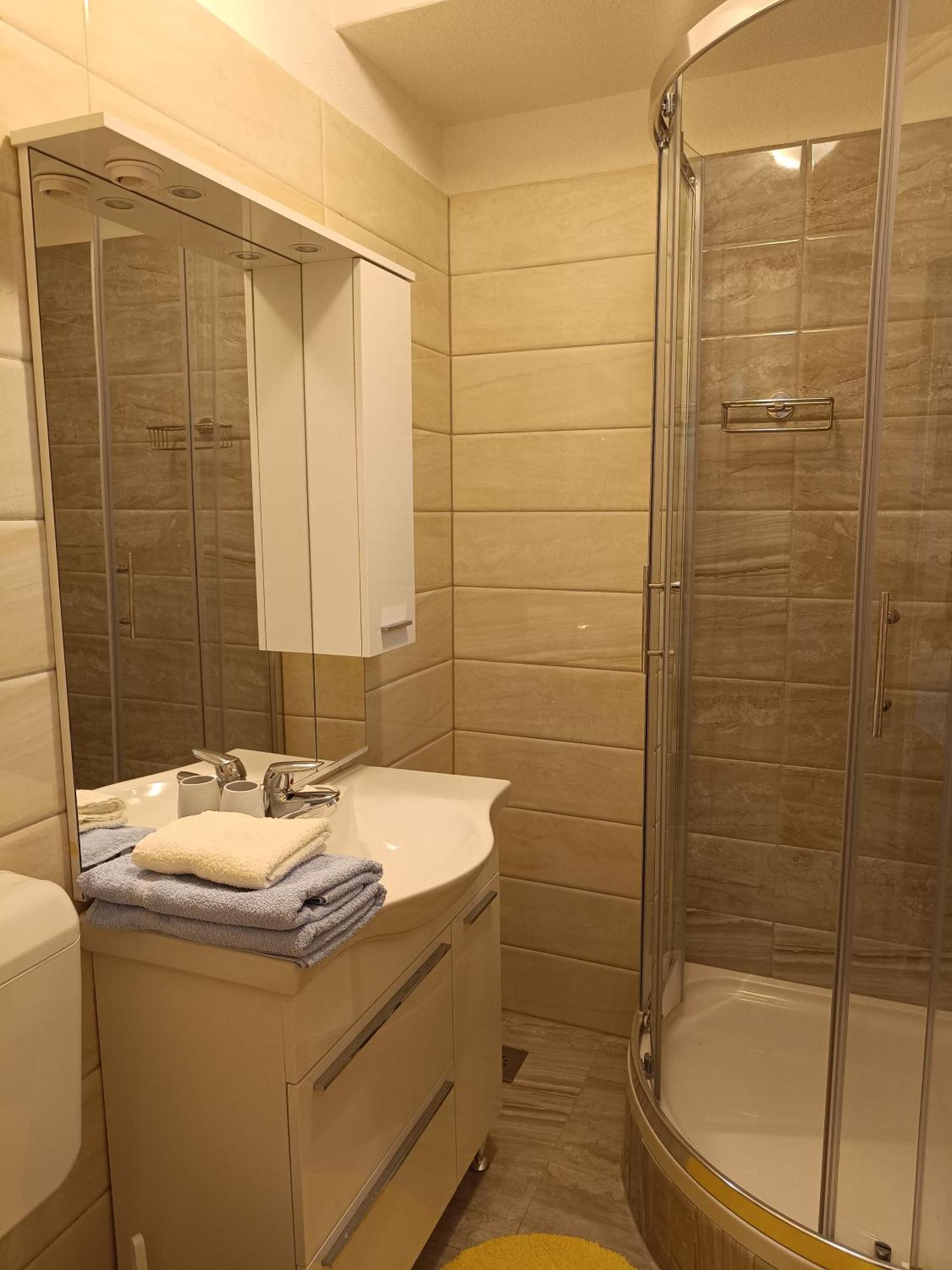 Apartments Fani Kanun Бол Экстерьер фото